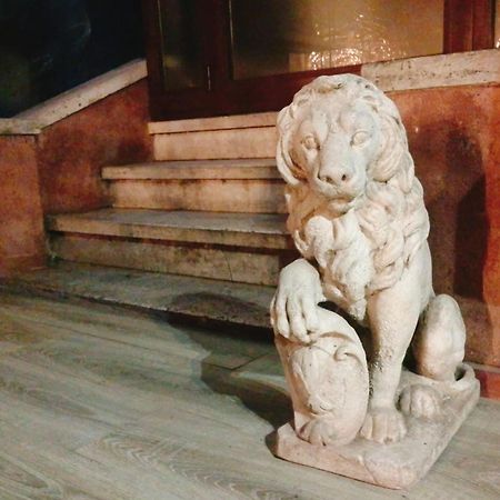 مبيت وإفطار تيفولي Fermati Che E Tardi المظهر الخارجي الصورة